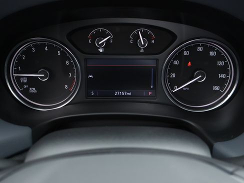 Used 2024 Buick Enclave Essence w/ Experience Buick Package image 17