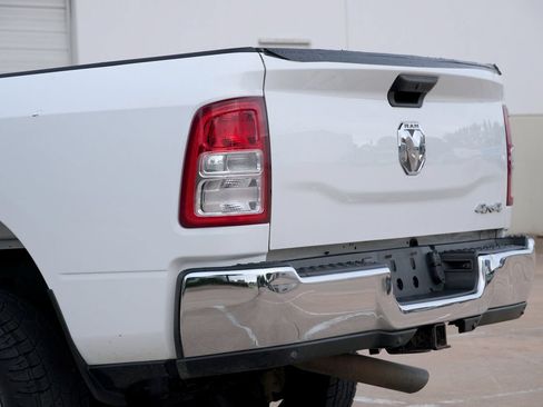 Used 2022 RAM 2500 Tradesman w/ Chrome Appearance Group AWD/4WD image 31