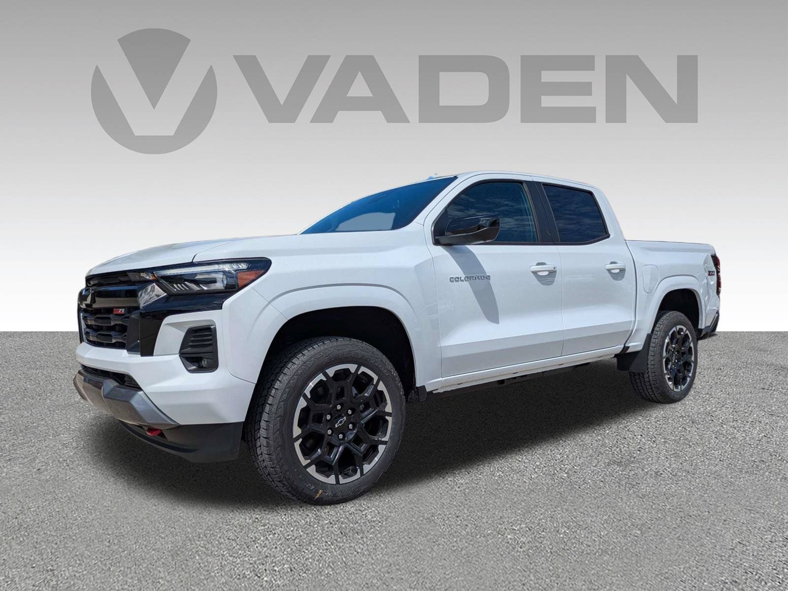 New 2026 Chevrolet Colorado Z71 w/ Technology Package AWD/4WD image 2