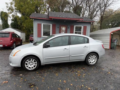 Used 2012 Nissan Sentra 2.0 S image 2