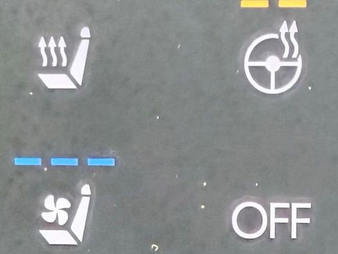 Used 2025 Hyundai Tucson Limited image 32