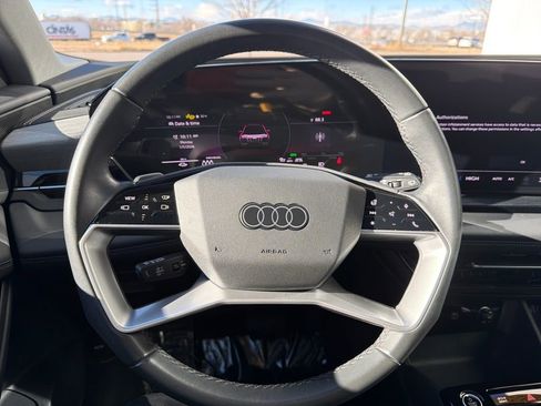 Used 2025 Audi Q6 e-tron Premium Plus w/ Premium Plus image 15