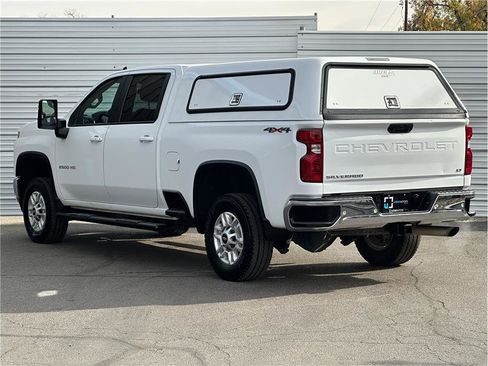 Used 2021 Chevrolet Silverado 2500 LT w/ Convenience Package image 10