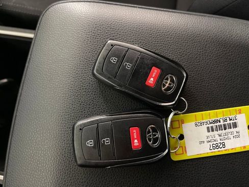 Certified 2024 Toyota Tacoma SR5 image 24