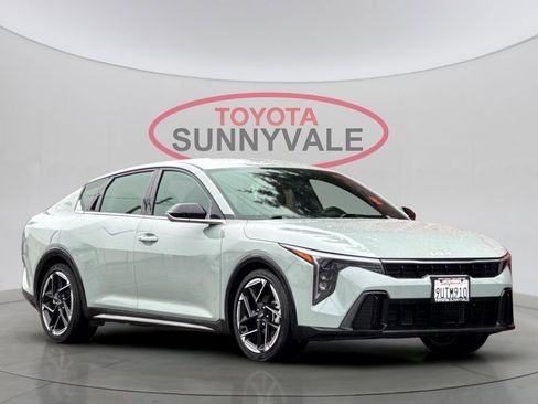 Used 2025 Kia K4 GT-Line image 10