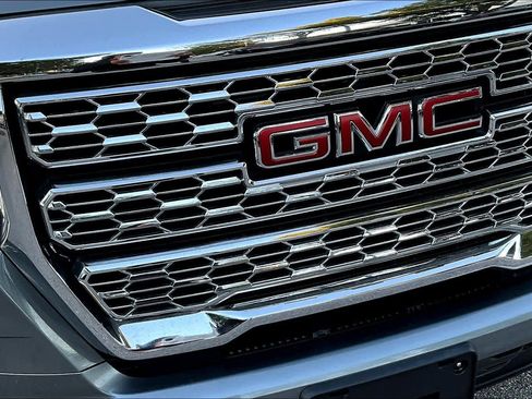 Used 2021 GMC Canyon Denali image 29