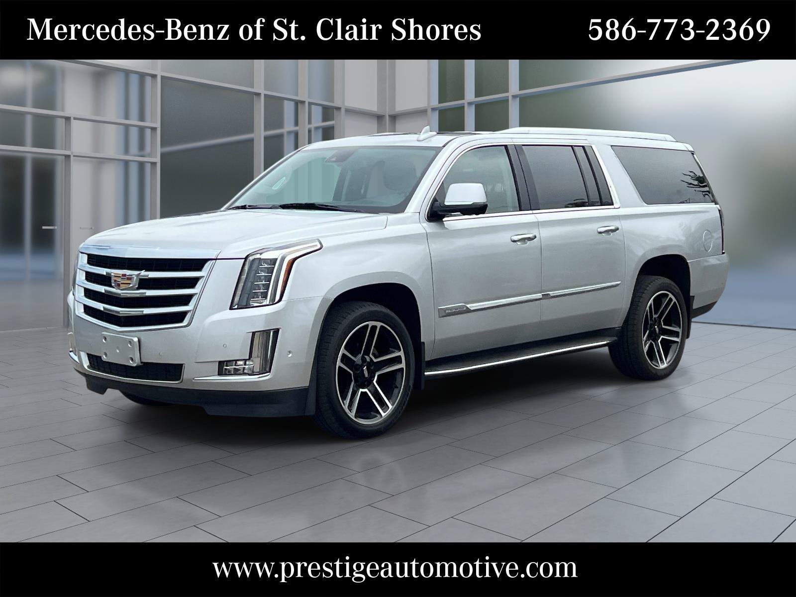 Used 2020 Cadillac Escalade ESV Luxury AWD/4WD image 1