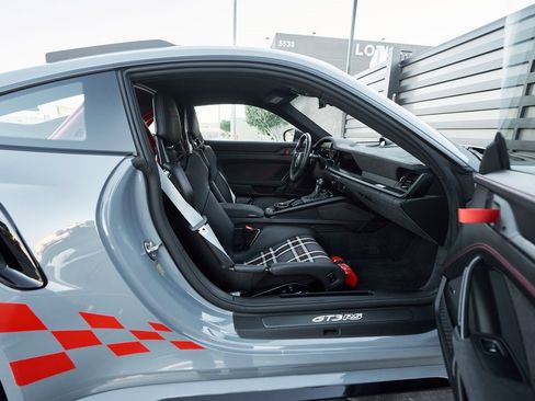 Used 2024 Porsche 911 GT3 RS w/ Weissach Package image 30