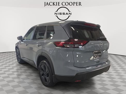 New 2026 Nissan Rogue SV image 7