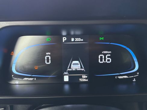 Used 2025 Hyundai Elantra Sport FWD image 22