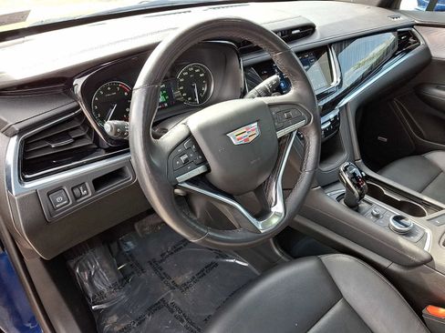 Certified 2023 Cadillac XT6 Premium Luxury image 16