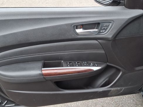 Used 2016 Acura TLX V6 FWD image 11