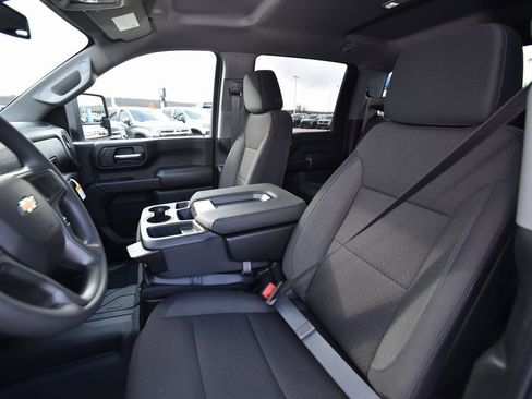 New 2026 Chevrolet Silverado 2500 Custom w/ Custom Value Package image 9