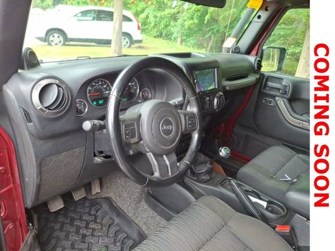 Used 2012 Jeep Wrangler Unlimited Sport AWD/4WD image 9