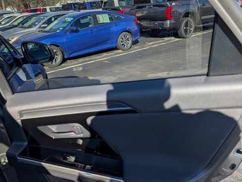 Used 2024 Subaru Solterra Premium image 18