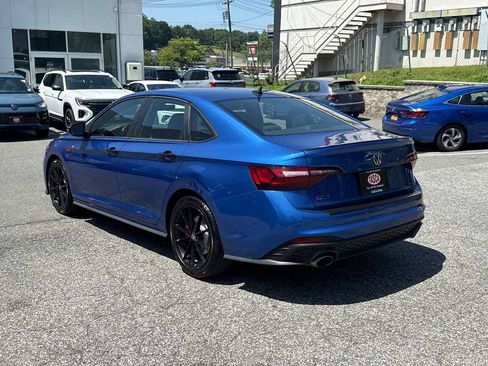 Used 2024 Volkswagen Jetta GLI 40th Anniversary Edition FWD image 4