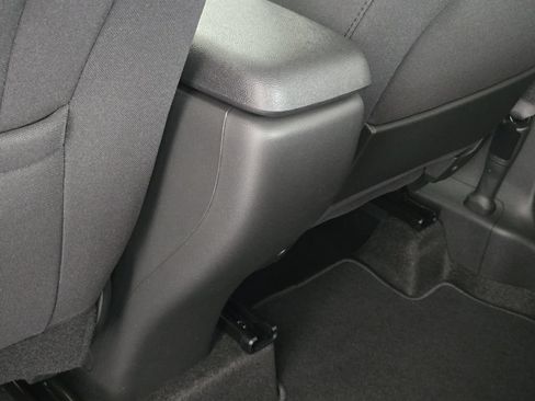 New 2026 Chevrolet TrailBlazer LT w/ LT Cold Weather Package FWD image 32