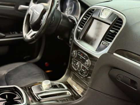 Used 2015 Chrysler 300 Limited w/ 300 Premium Group image 22