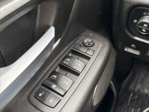 Used 2022 RAM 1500 Lone Star image 16