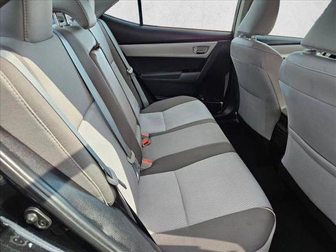 Used 2017 Toyota Corolla LE FWD image 15