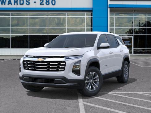 New 2026 Chevrolet Equinox LT FWD image 7