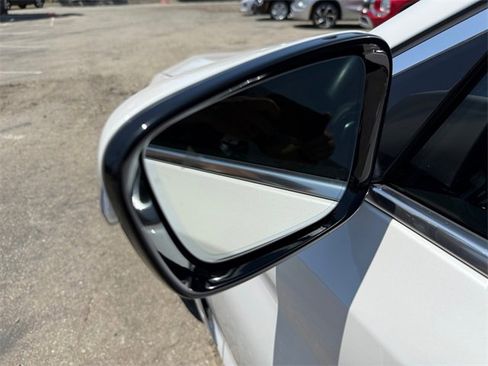 Used 2022 BMW 540i 540i image 34