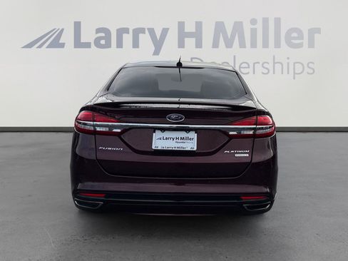 Used 2017 Ford Fusion Platinum image 4