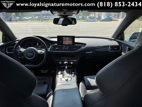 Used 2016 Audi RS 7 Prestige w/ Driver Assistance Package image 17