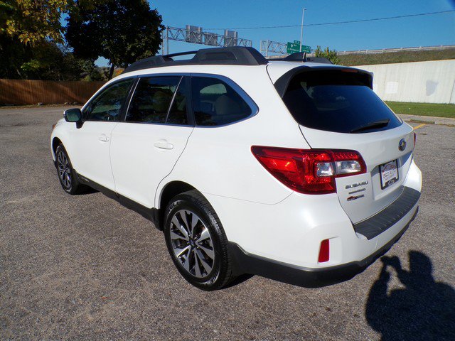 Used 2017 Subaru Outback 2.5i Limited w/ Popular Package #5 AWD/4WD image 7