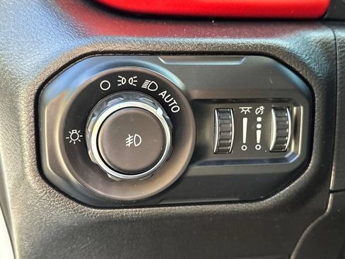 Used 2019 Jeep Wrangler Rubicon AWD/4WD image 19