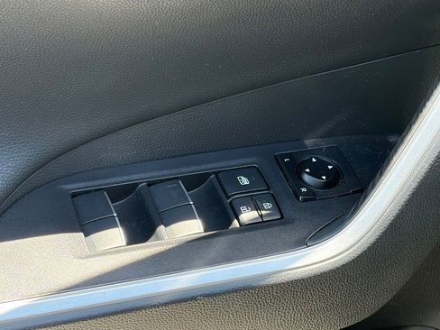 Used 2020 Toyota RAV4 XSE AWD/4WD image 8