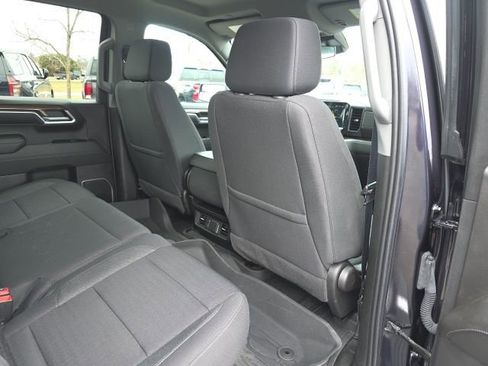 Used 2022 Chevrolet Silverado 1500 LT image 13