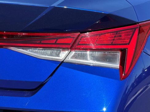 Used 2024 Hyundai Elantra SEL w/ Convenience Package image 47