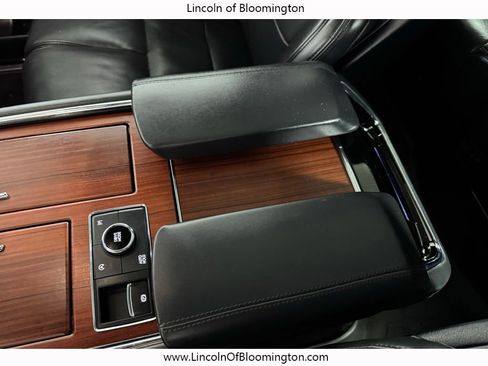 Certified 2022 Lincoln Navigator Reserve AWD/4WD image 23