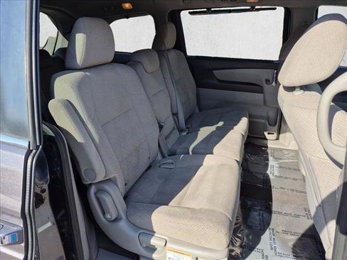 Used 2016 Honda Odyssey SE image 18