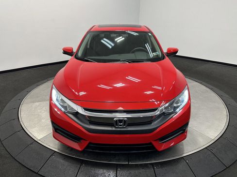 Used 2018 Honda Civic EX image 3