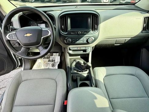 Used 2018 Chevrolet Colorado W/T w/ WT Convenience Package RWD image 18