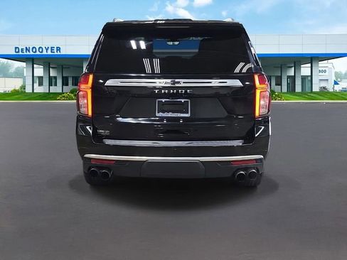 Used 2021 Chevrolet Tahoe High Country w/ Premium Package AWD/4WD image 9
