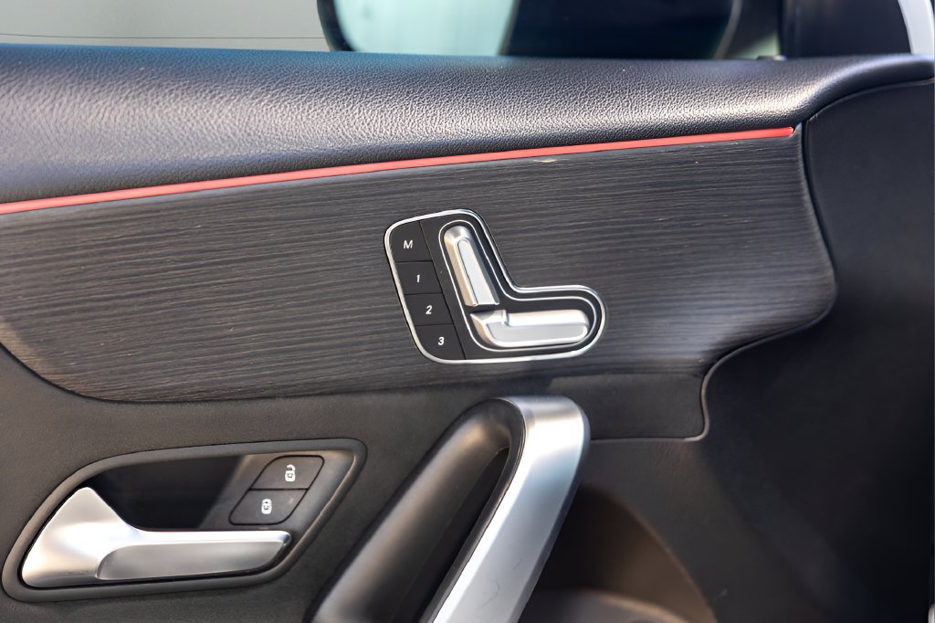 Used 2019 Mercedes-Benz A 220 image 30