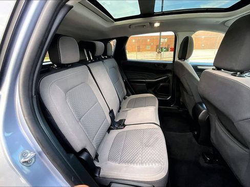 Used 2022 Ford Escape SE w/ SE Sport Appearance Package AWD/4WD image 26
