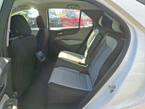 Certified 2022 Chevrolet Equinox LS image 10