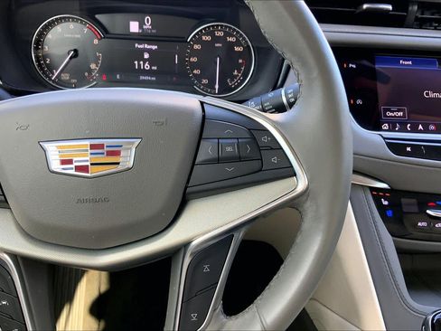 Used 2023 Cadillac XT5 Premium Luxury FWD image 25