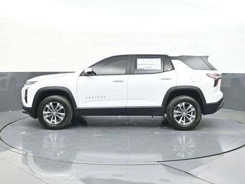 New 2026 Chevrolet Equinox LT FWD image 8