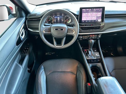 Used 2023 Jeep Compass Limited image 22