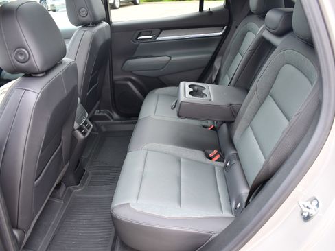 Used 2026 GMC Terrain AT4 w/ Technology Package II image 26