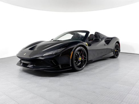 Used 2023 Ferrari F8 Tributo RWD image 21