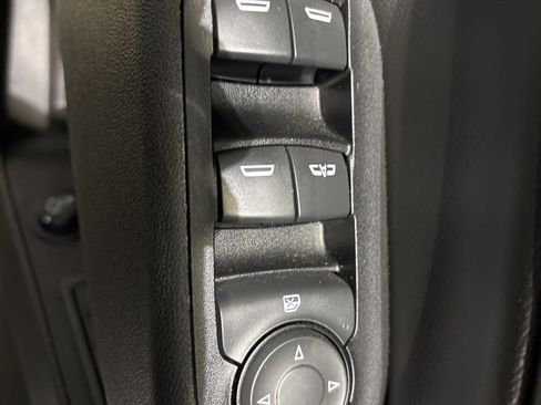 Certified 2019 Chevrolet Equinox Premier image 19