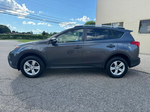 Used 2013 Toyota RAV4 XLE AWD/4WD image 5