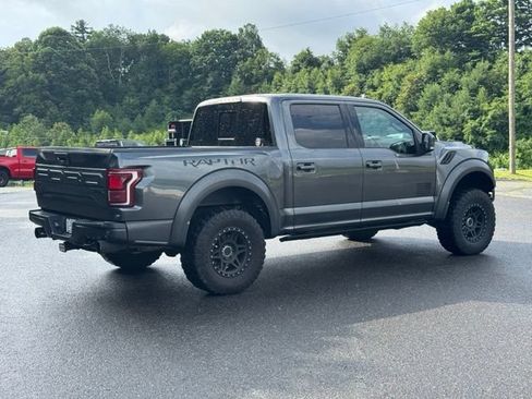 Used 2019 Ford F150 Raptor w/ Equipment Group 802A Luxury AWD/4WD image 8