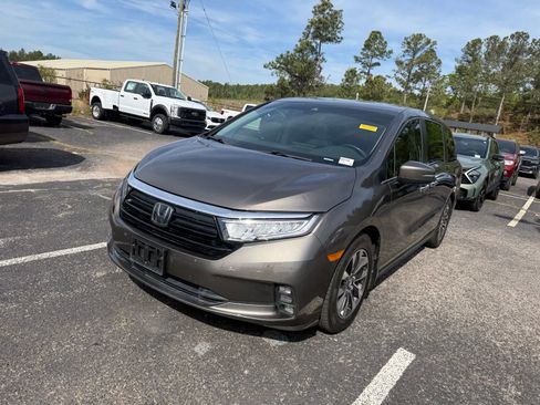 Used 2021 Honda Odyssey EX-L image 3